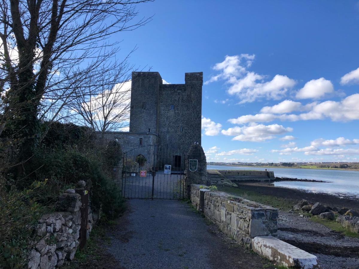 Self Catering Oranmore Villa Екстериор снимка